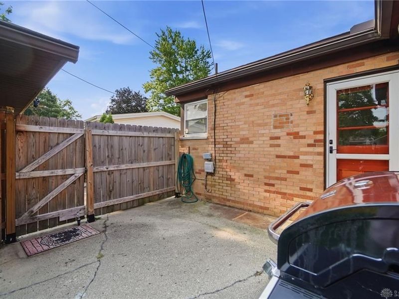 2413 Olson Drive, Kettering, OH 45420 Photo 53