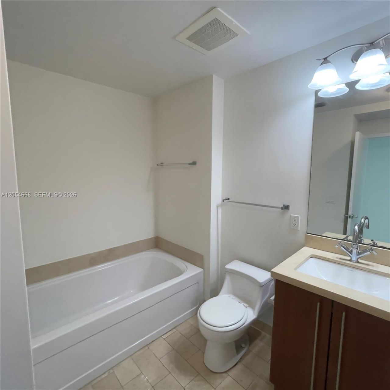 79 SW 12 St , Unit 3011-S, Miami, FL 33130 Photo