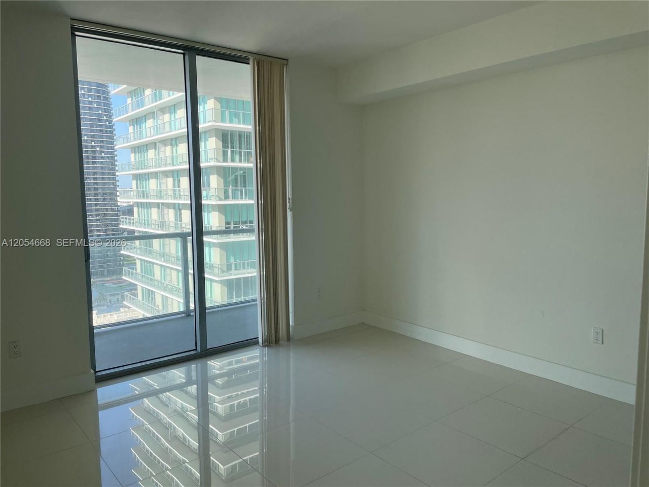 79 SW 12 St , Unit 3011-S, Miami, FL 33130 Photo
