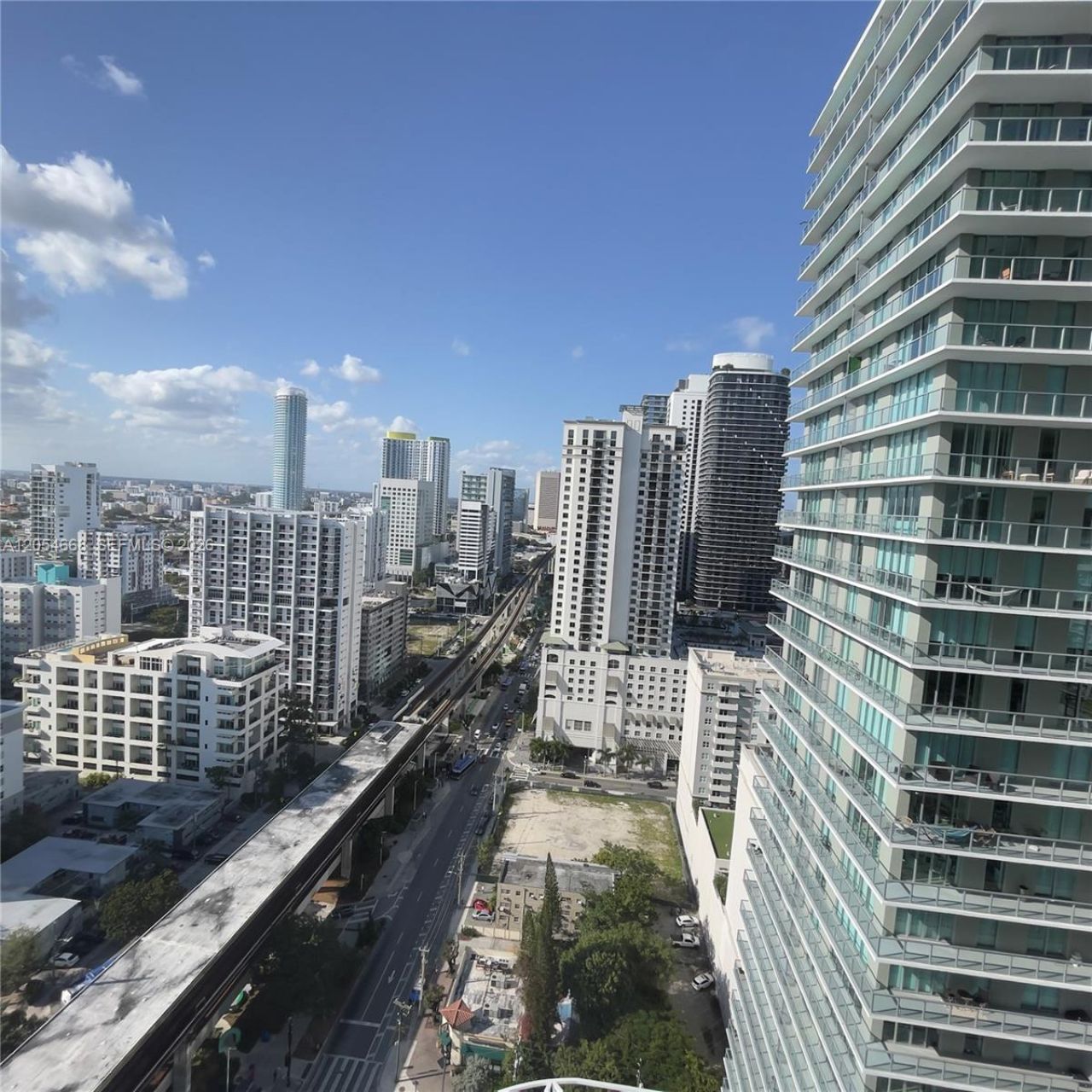 79 SW 12 St , Unit 3011-S, Miami, FL 33130 Photo