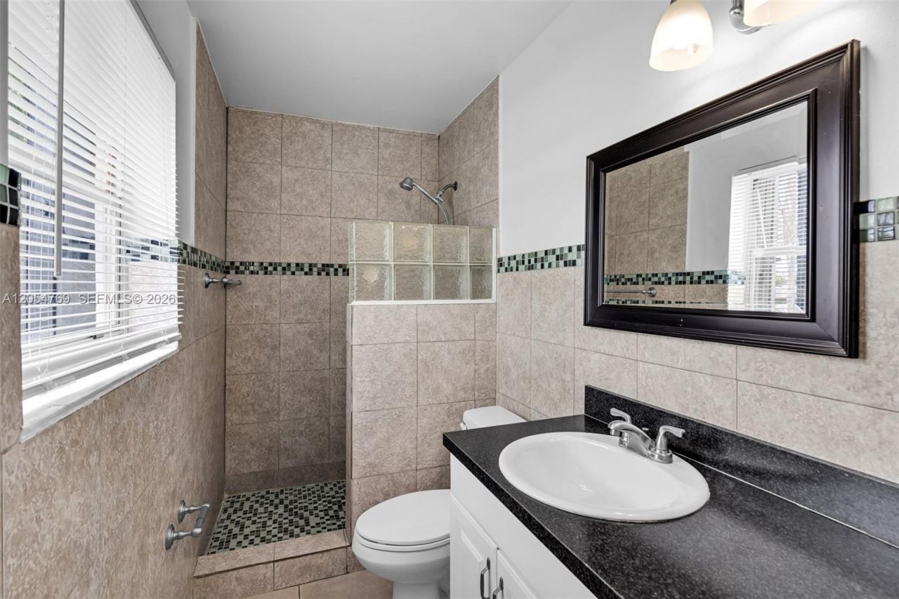3201 NW 4th Ter , Unit 85, Pompano Beach, FL 33064 Photo