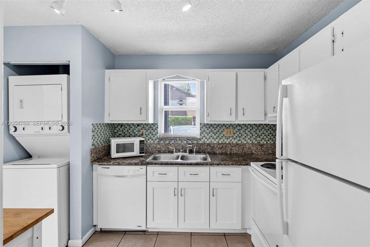 3201 NW 4th Ter , Unit 85, Pompano Beach, FL 33064 Photo