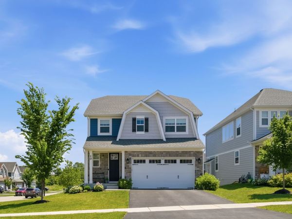 10 Nelson Lane, Hawthorn Woods, IL 60047