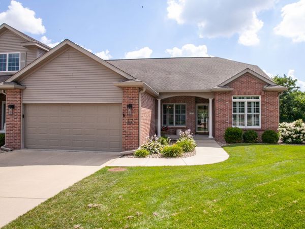 17 Arbor Court , Unit 17, Bloomington, IL 61704