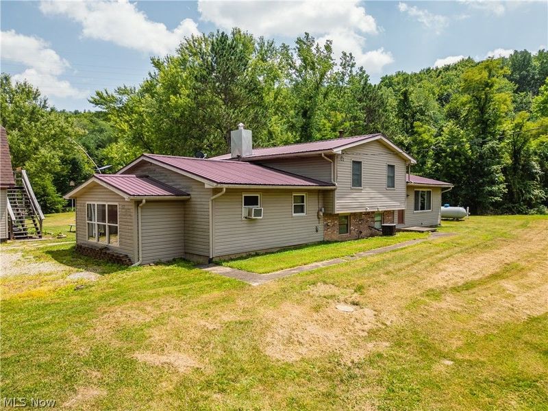 9509 & 9433 Frank Road SW, Port Washington, OH 43837 Photo 8