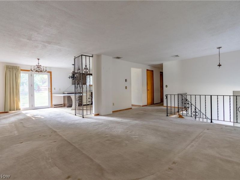 3726 Whitehouse Avenue NW, Canton, OH 44709 Photo 10