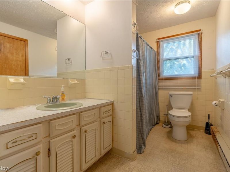 3726 Whitehouse Avenue NW, Canton, OH 44709 Photo 19