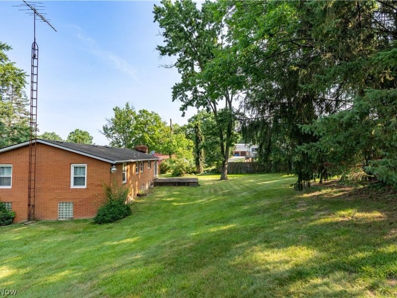 3726 Whitehouse Avenue NW, Canton, OH 44709 Photo 5