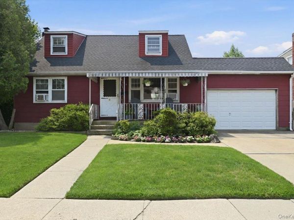 256 N Beech Street, Massapequa, NY 11758