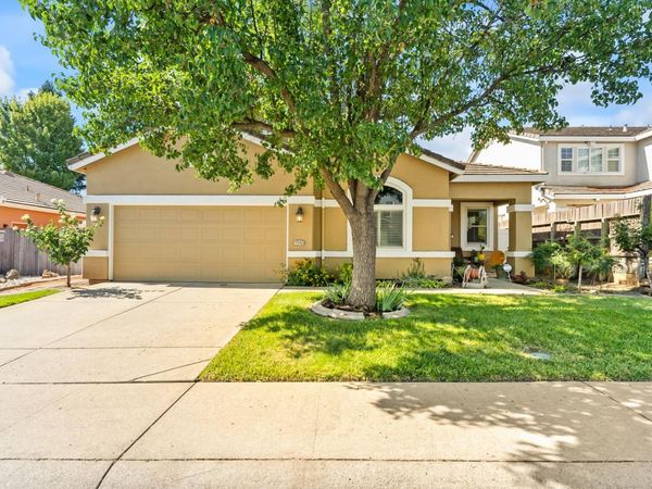 5548 Red Jasper Way, Antelope, CA 95843