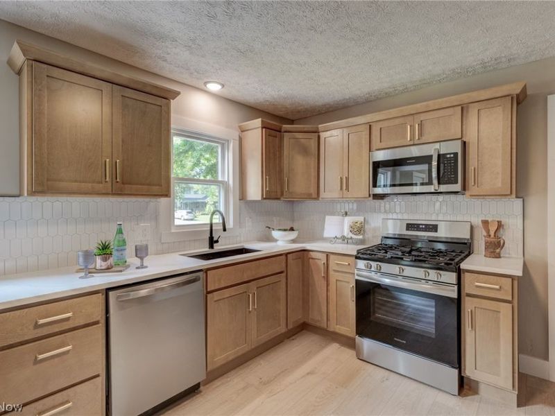 3183 Trotter Road, Norton, OH 44203 Photo 9