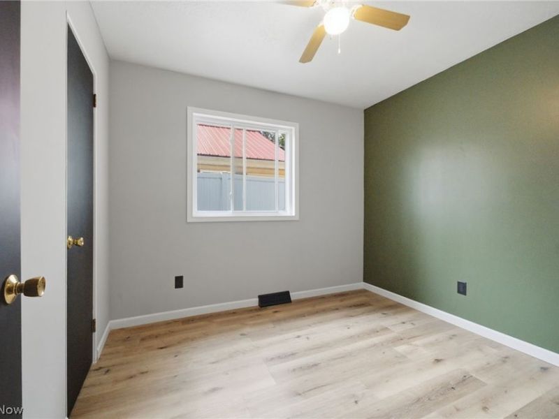715 S Logan Street , Elyria, OH 44035 Photo 10