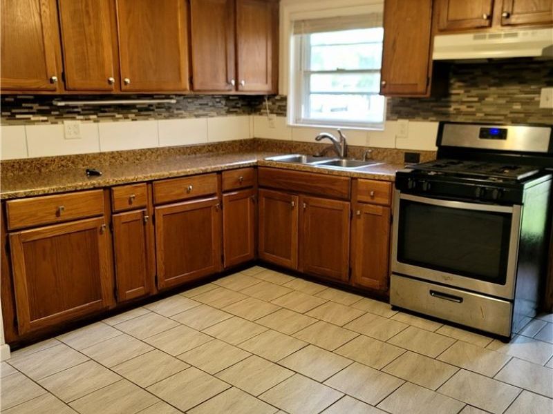 220 Robert Drive , Kent, OH 44240 Photo 3