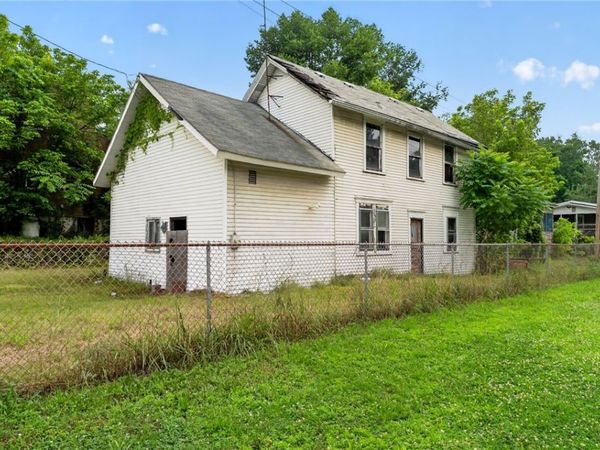 5 Short St , Smock, PA 15480