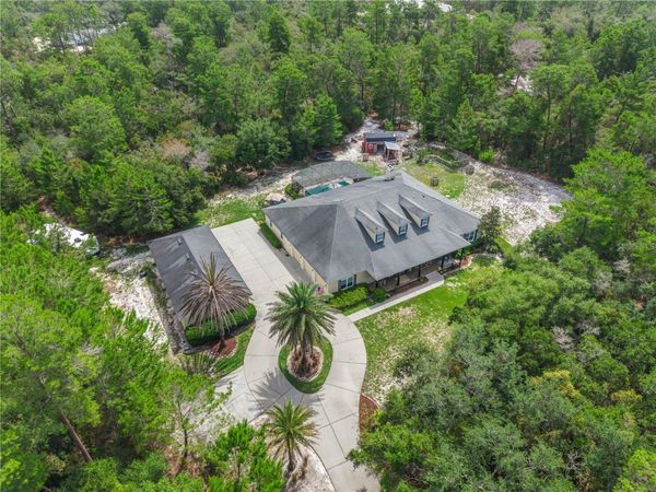 450 VALLEY STREAM DRIVE, GENEVA, FL 32732