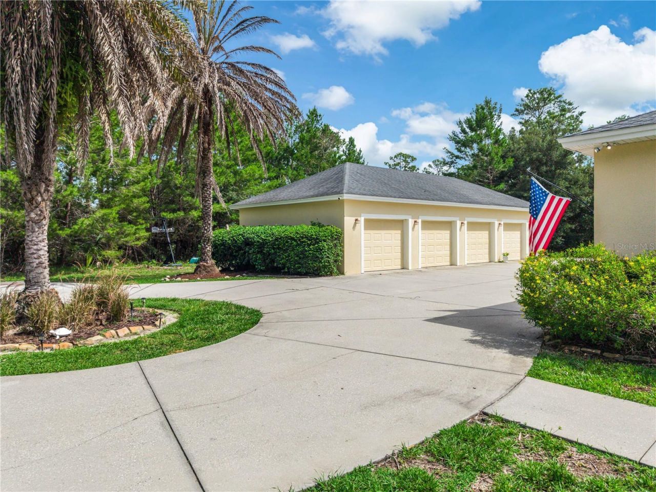 450 Valley Stream Drive, Geneva, FL 32732 Photo