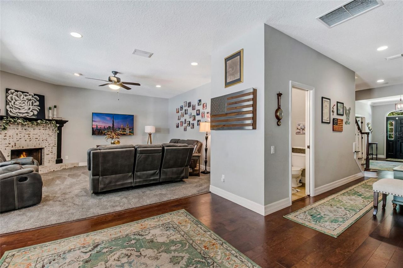 450 Valley Stream Drive, Geneva, FL 32732 Photo