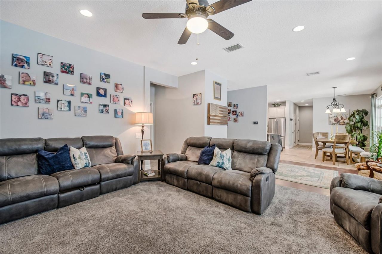 450 Valley Stream Drive, Geneva, FL 32732 Photo