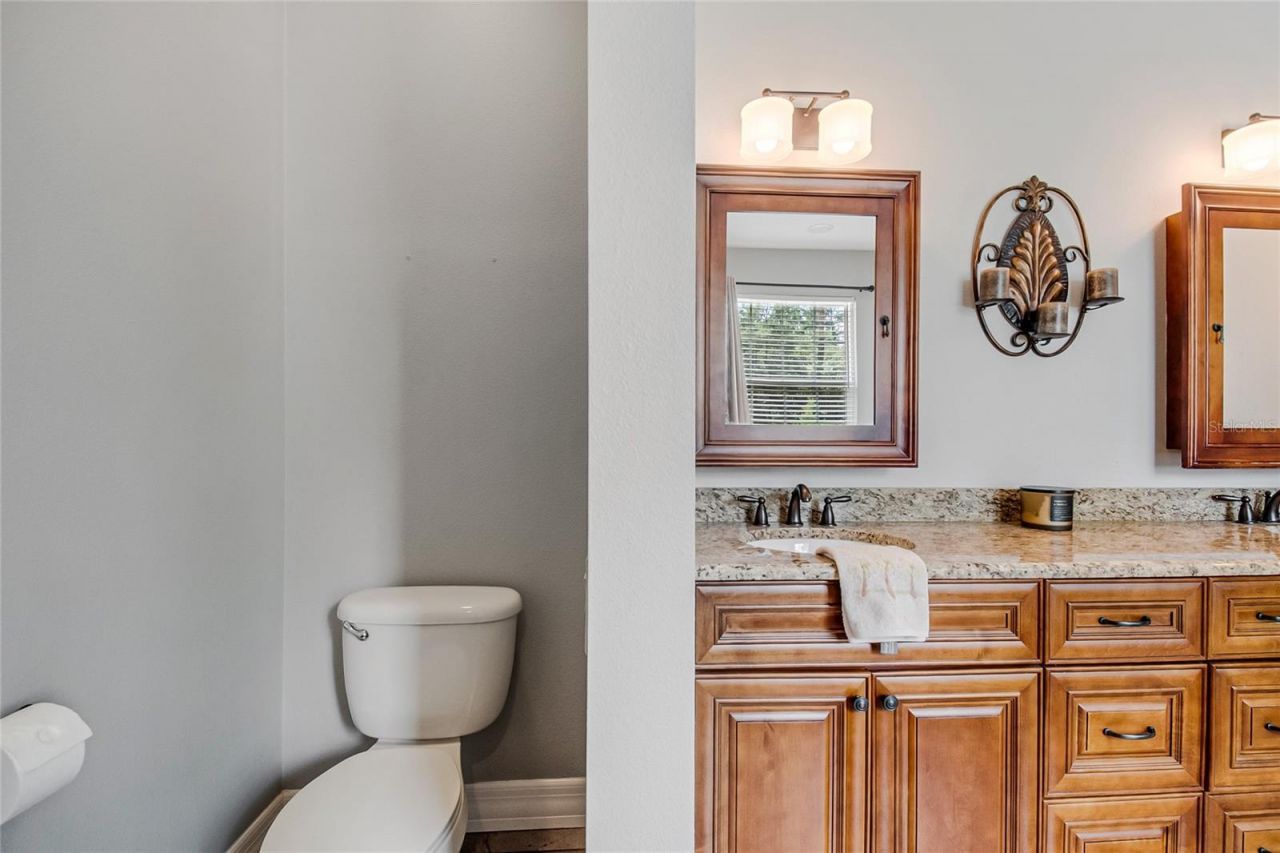 450 Valley Stream Drive, Geneva, FL 32732 Photo