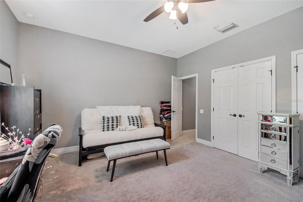 450 Valley Stream Drive, Geneva, FL 32732 Photo