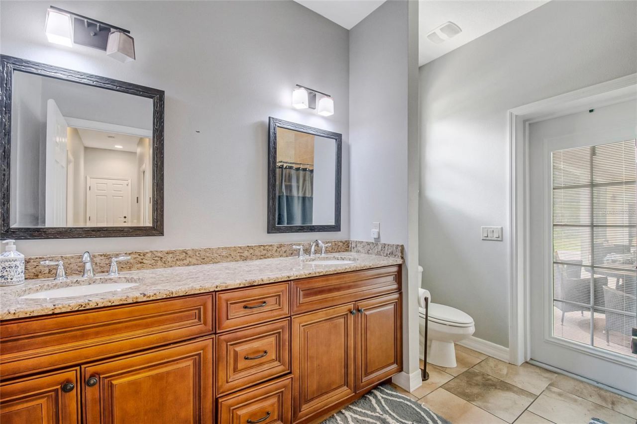 450 Valley Stream Drive, Geneva, FL 32732 Photo