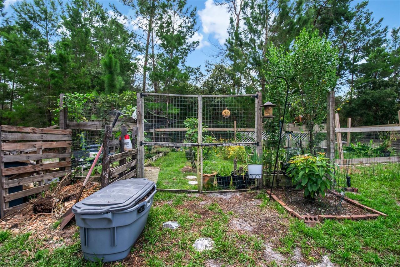 450 Valley Stream Drive, Geneva, FL 32732 Photo