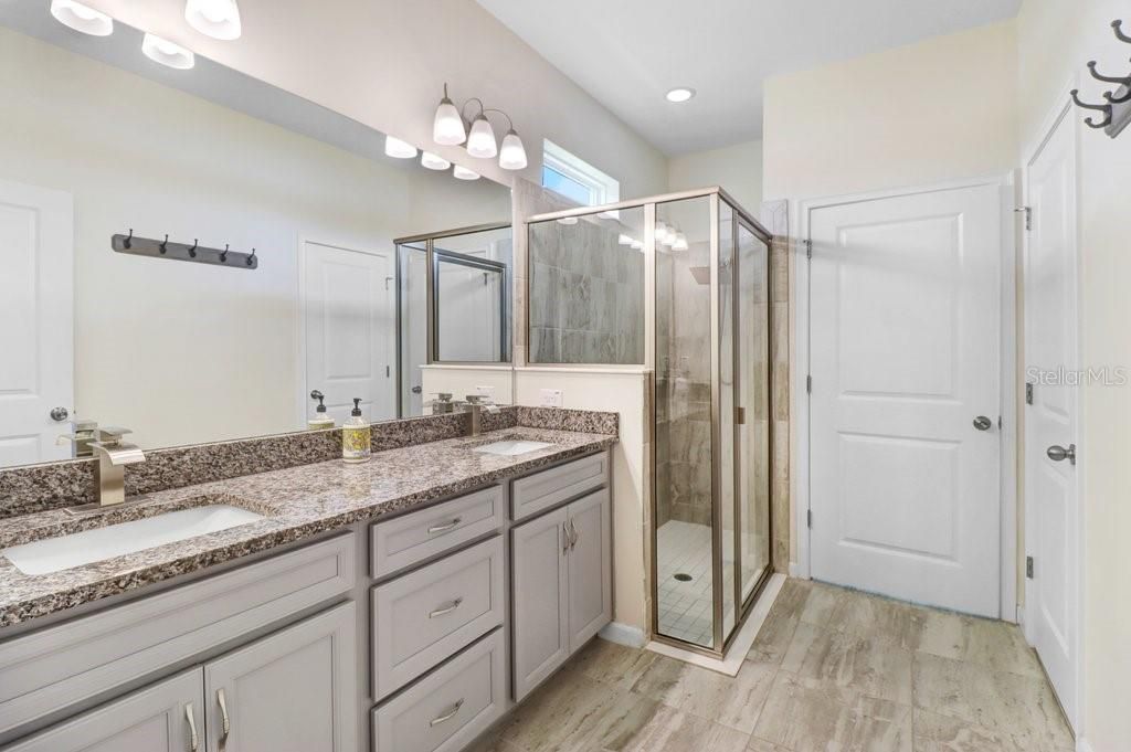 11520 Blue Woods Drive , Riverview, FL 33569 Photo