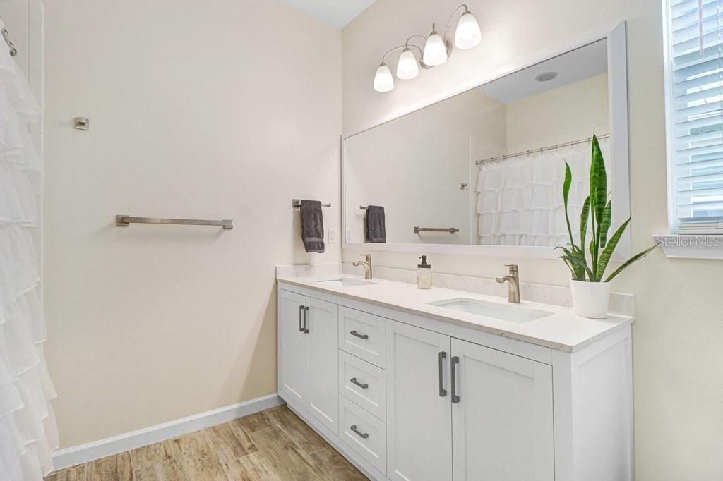 11520 Blue Woods Drive , Riverview, FL 33569 Photo