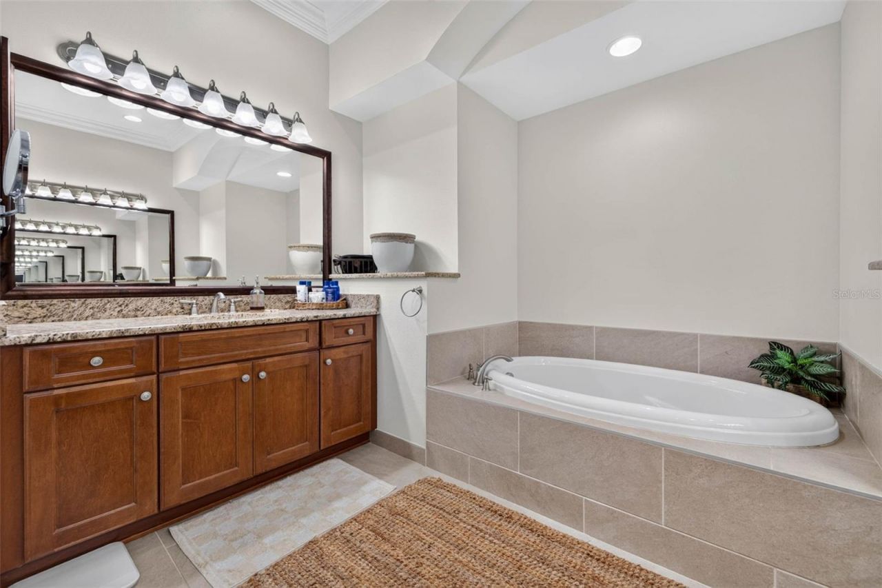 15929 Golden Lakes Drive , Wimauma, FL 33598 Photo