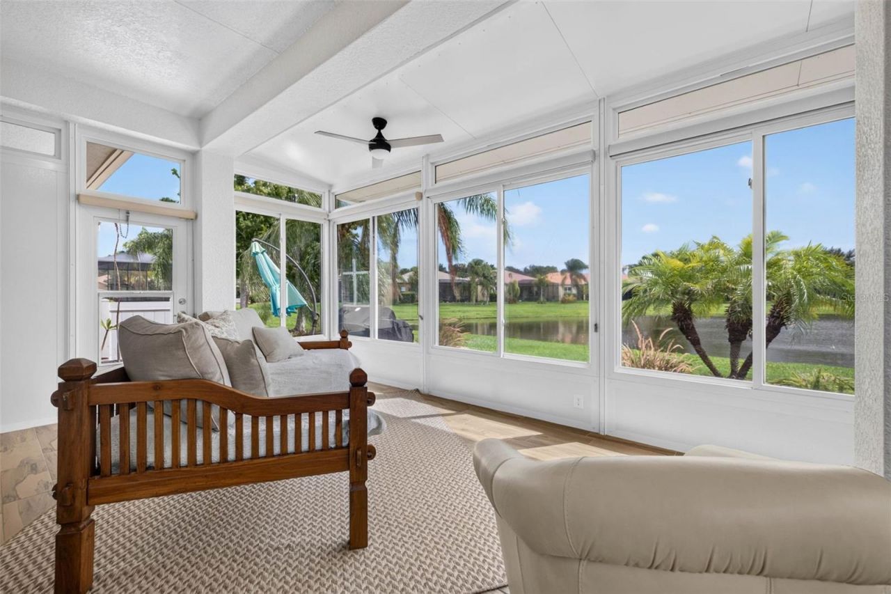 15929 Golden Lakes Drive , Wimauma, FL 33598 Photo