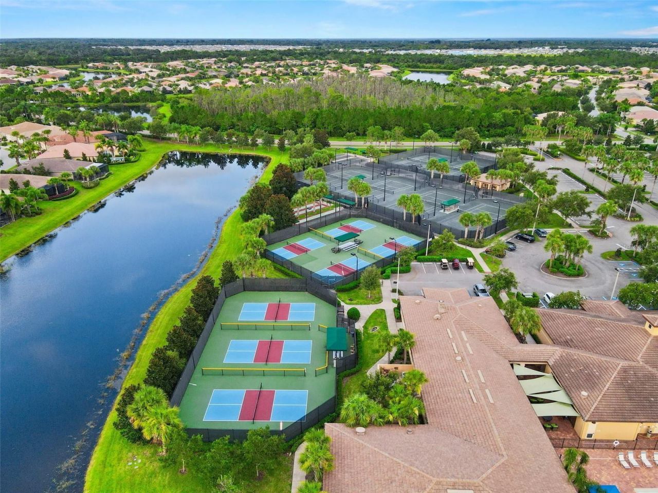 15929 Golden Lakes Drive , Wimauma, FL 33598 Photo