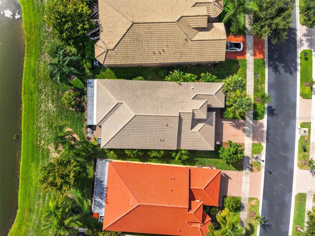 15929 Golden Lakes Drive , Wimauma, FL 33598 Photo