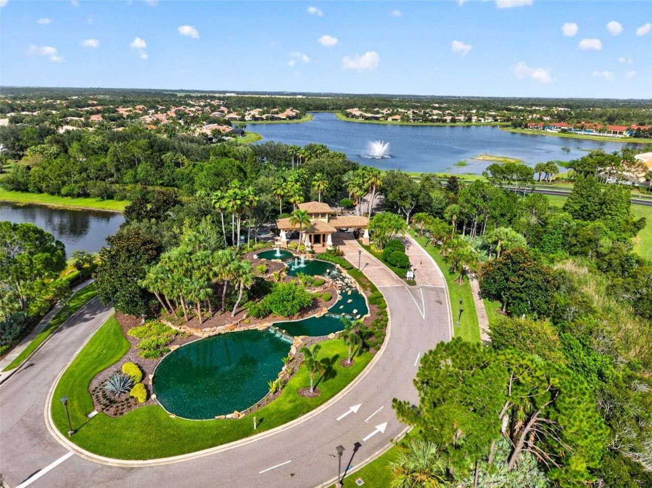 15929 Golden Lakes Drive , Wimauma, FL 33598 Photo