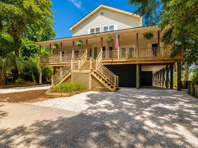 302 E Huron Avenue, Folly Beach, SC 29439