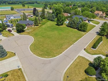 3488 Woodridge Drive , Flushing Twp, MI 48433