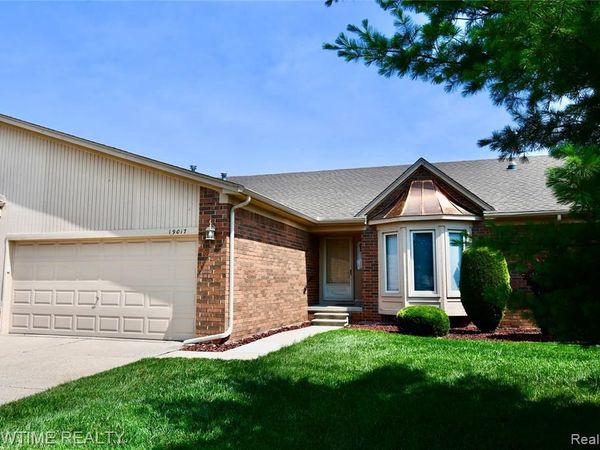 19017 Marisa Drive, Clinton Twp, MI 48038