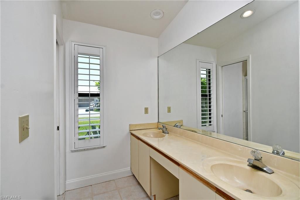 11477 Longshore Way W, Naples, FL 34119 Photo
