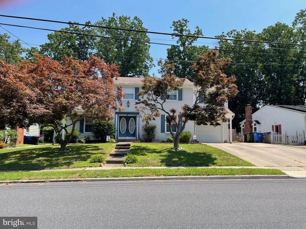 711 JEFFERSON DRIVE , BLACKWOOD, NJ 08012