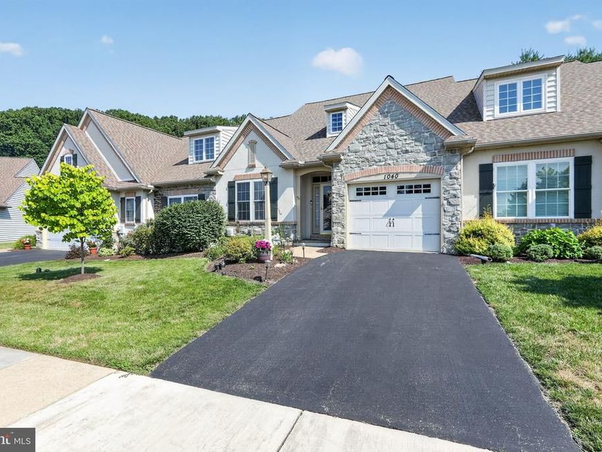 1040 Aris Pear Way, Unit 5, Downingtown, PA 19335 Main Photo