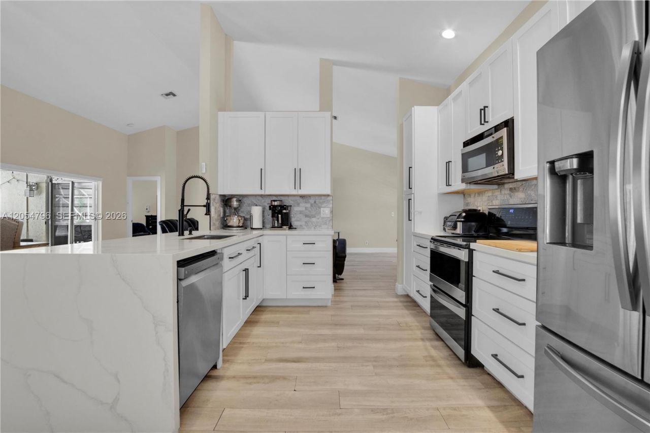 6610 NW 41st Ter, Coconut Creek, FL 33073 Photo