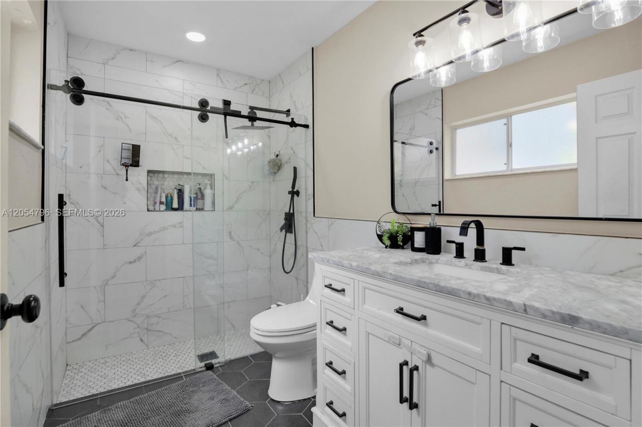 6610 NW 41st Ter, Coconut Creek, FL 33073 Photo