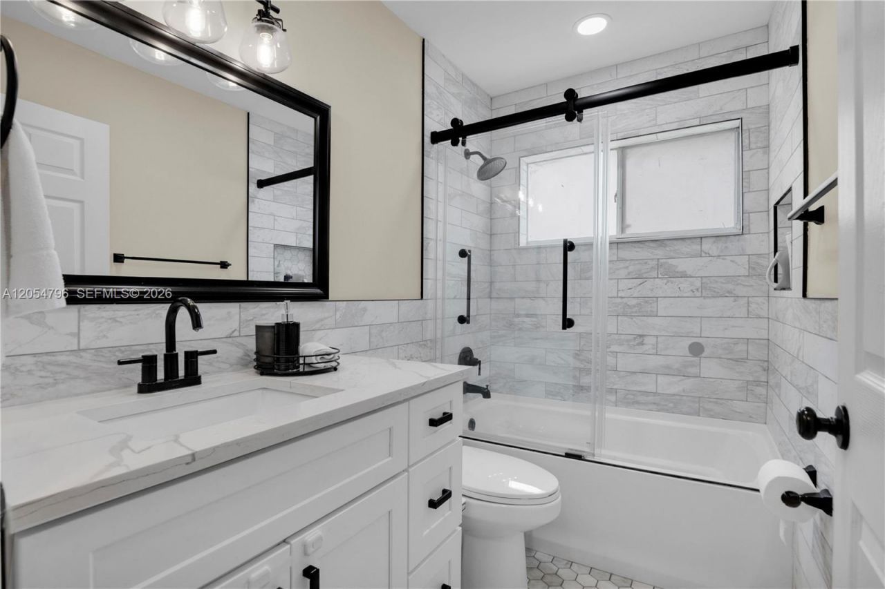 6610 NW 41st Ter, Coconut Creek, FL 33073 Photo