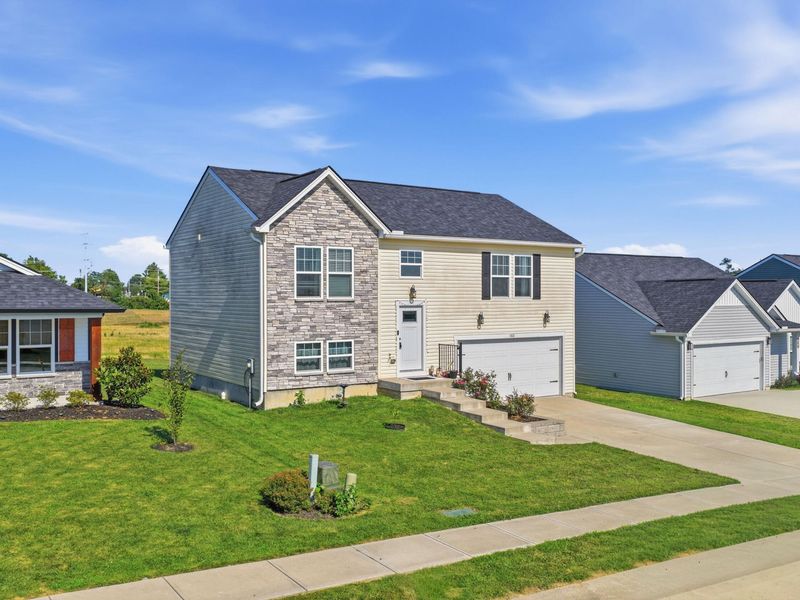 102 Churchill Drive, Williamstown, KY 41097 Photo 2