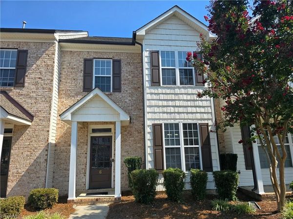 6 Viburnum Lane , Greensboro, NC 27455