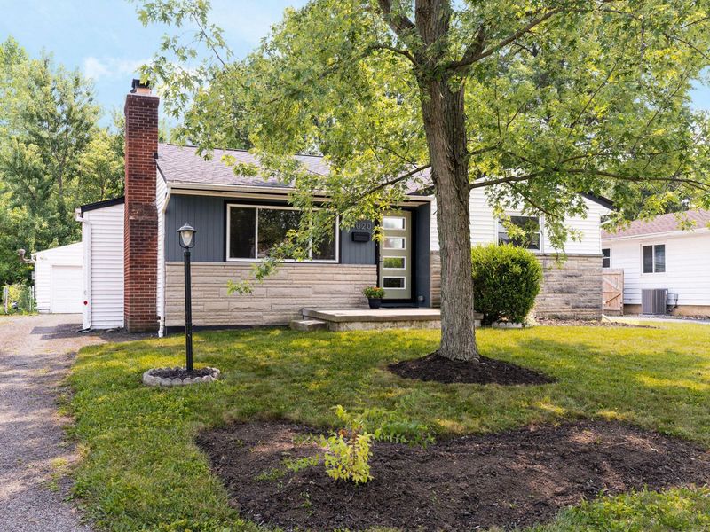 4020 Estates Place , Columbus, OH 43224 Photo 1