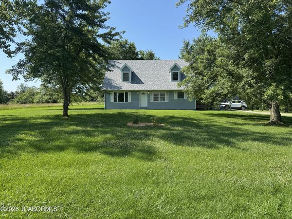 2524 LA CHAR DRIVE, Holts Summit, MO 65043