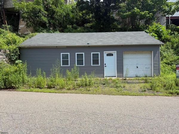 151 Plane St, Boonton, NJ 07005