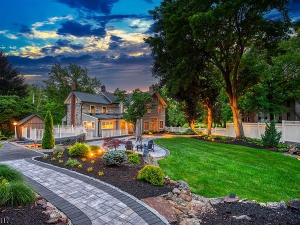 127 E Asbury Anderson Rd, Washington, NJ 07882