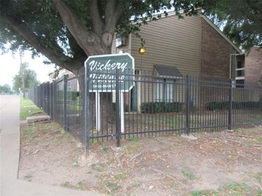 5750 Phoenix Drive, Unit 16, Dallas, TX 75231