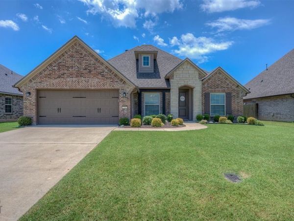 713 Abita Chase, Bossier City, LA 71111